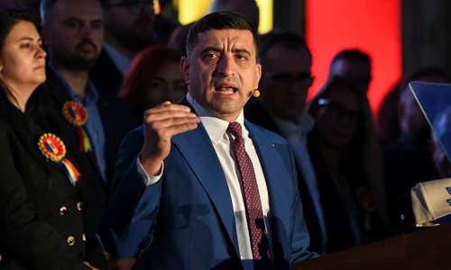 George Simion se declară câștigătorul alegerilor prezidențiale după anunțarea rezultatelor exit-poll, în București. FOTO Inquam Photos / Codrin Unici