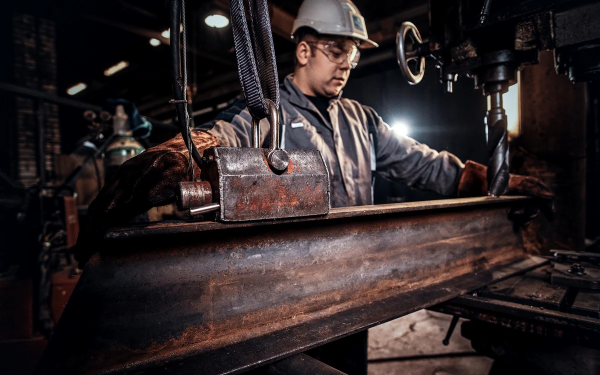 Industria siderurgică din Călărași a avut un declin abrupt. Foto: Freepik.com