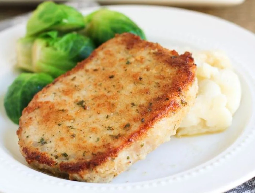 cotlete de porc in crusta de parmezan jpeg
