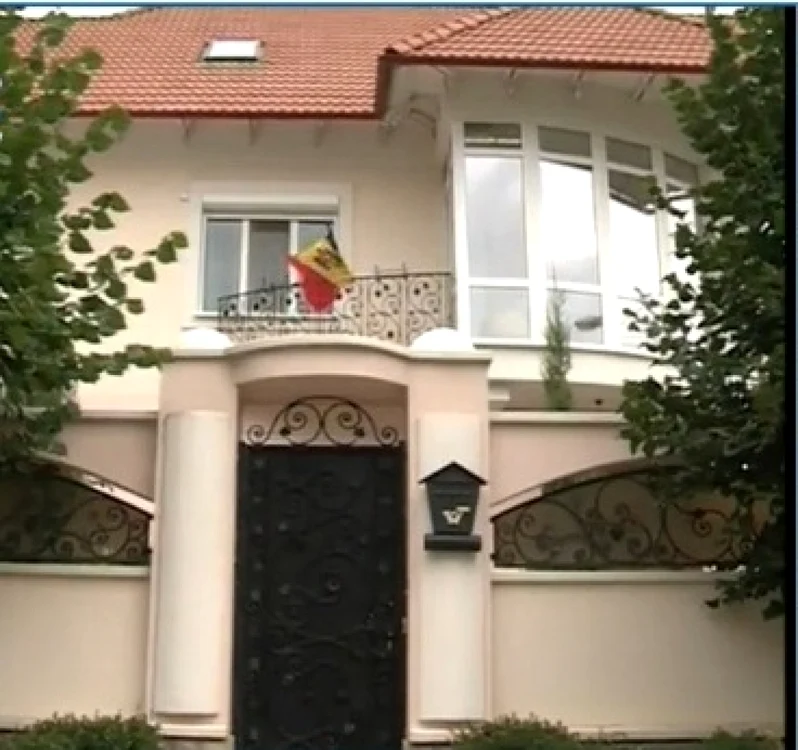 Casa secreatarului Mitropoliei Moldovei FOTO: Captură ProTV