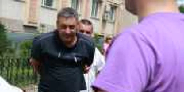 Vasile Barbu a fost reţinut şi dus cu propunere de arestare preventivă la instanţă