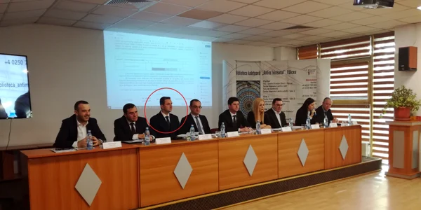 Președintele Tribunalului Vâlcea Adrian Gheorghiță alături de alți magistrați la o ședință de bilanț Foto Daciana Stoica jpg
