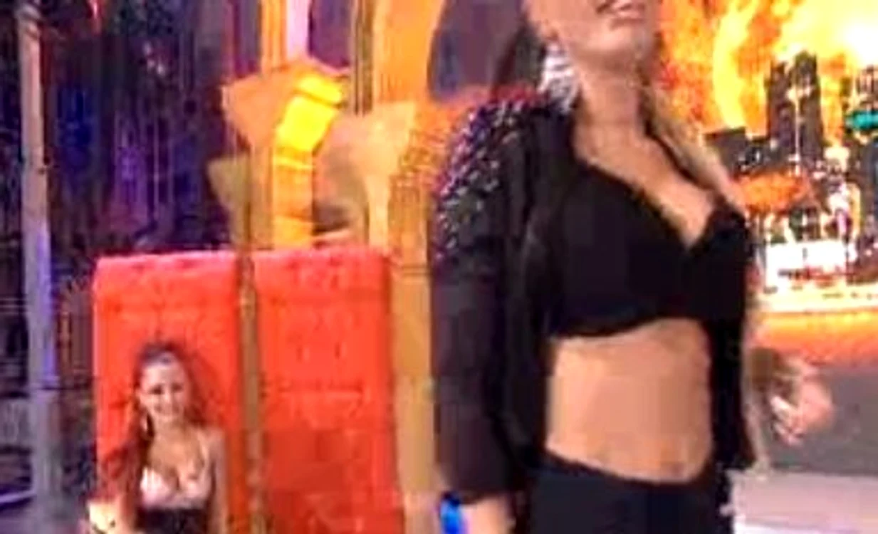 Asistentele sexy (FOTO UN SHOW PACATOS)