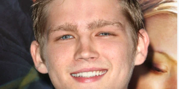 Evan Ellingson FOTO Wikipedia png