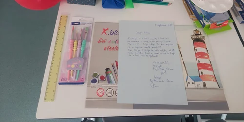 cadou elevi  alexandra chirea jpg