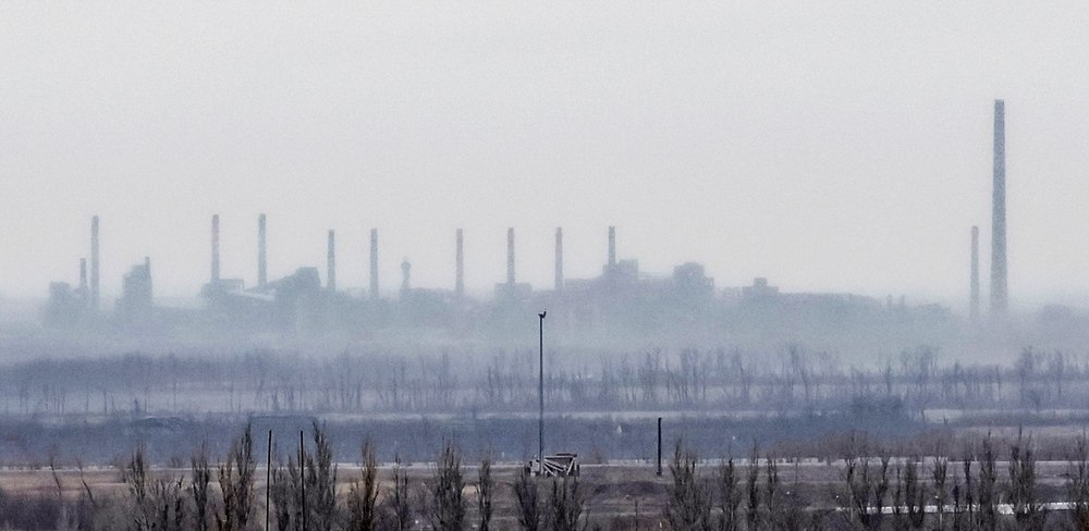Ucraina trimite forțe proaspete, posibil cea mai bună brigadă, pentru a salva Avdiivka. Rușii au renunțat la atacurile cu valuri umane