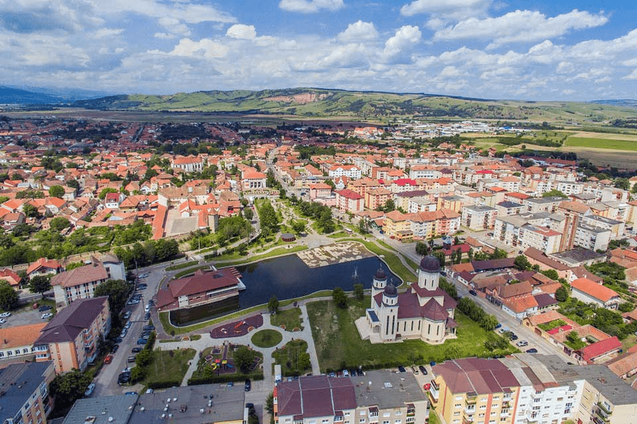 Un oraș din Transilvania construiește centură de 15 milioane de euro pentru camioanele cu lemne ce coboară din munți