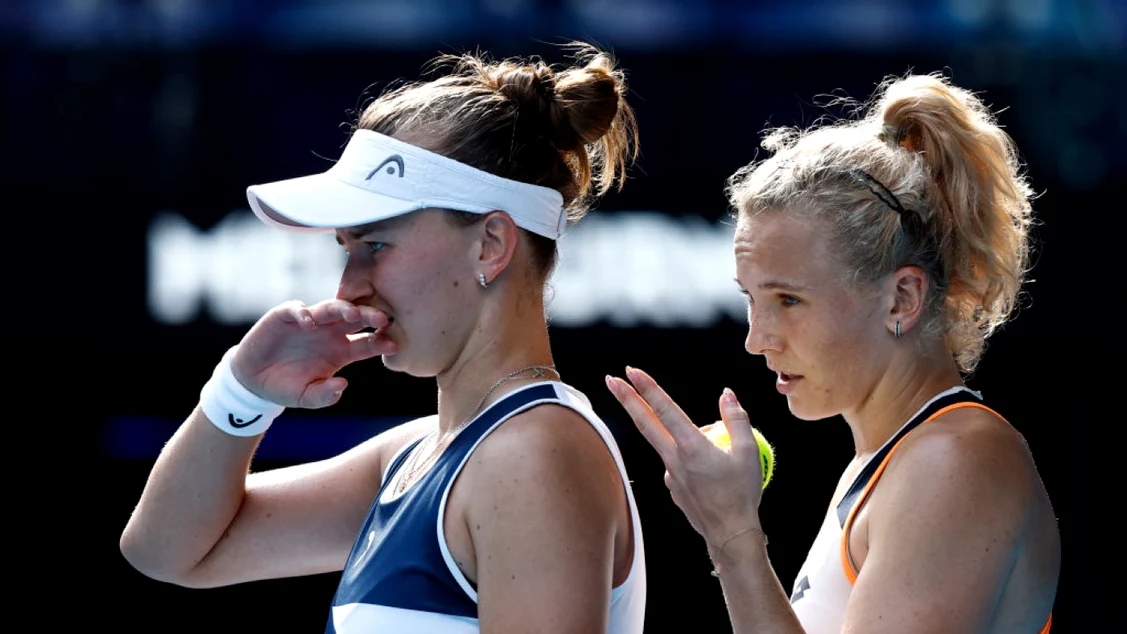 Siniakova (dreapta), jucătoare redutabilă de dublu. Foto Getty images