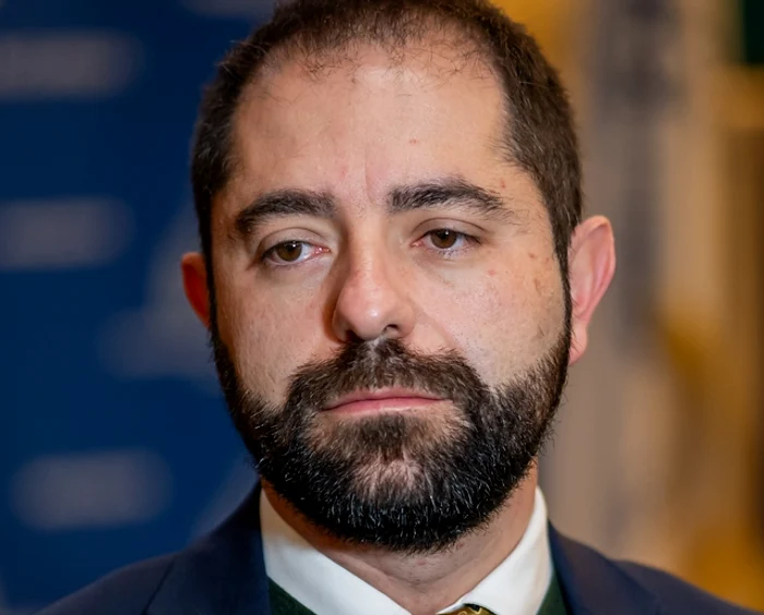  spune că „avem nevoie să regândim administrația”. FOTO Facebook Radu Burnete