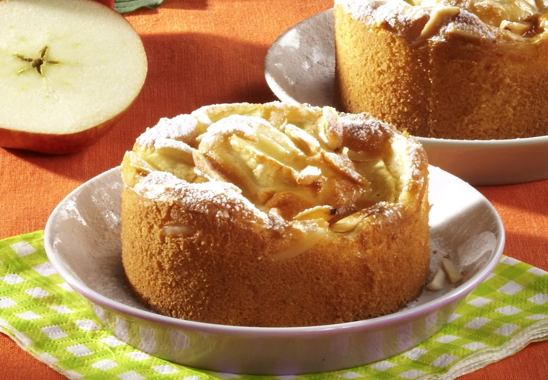 Apple Pies with Almonds jpeg