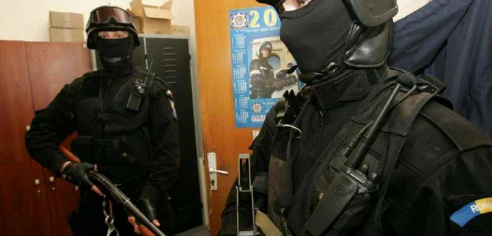 Suspectul nu a avut nicio şansă la flagrantul pus la cale de poliţiştii de combatere a criminalităţii organizate