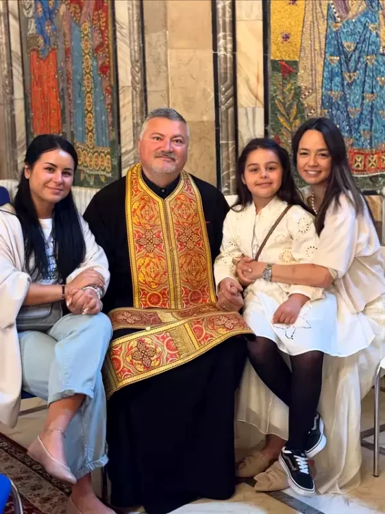Andreea Raicu, alături de Măriuca și Daria / FOTO: Instagram