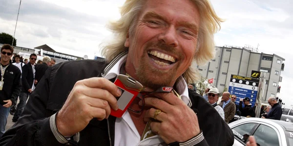 Sir Richard Branson este patronul echipei Virgin