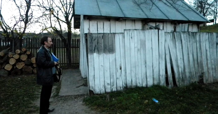 Fapta s-a petrecut într-o toaletă din zona localităţii Revărsarea FOTO Arhivă Adevărul