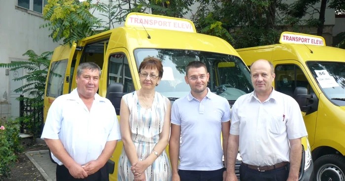 Microbuzele şcolare vor ajunge la Cîrligele şi Vintileasca