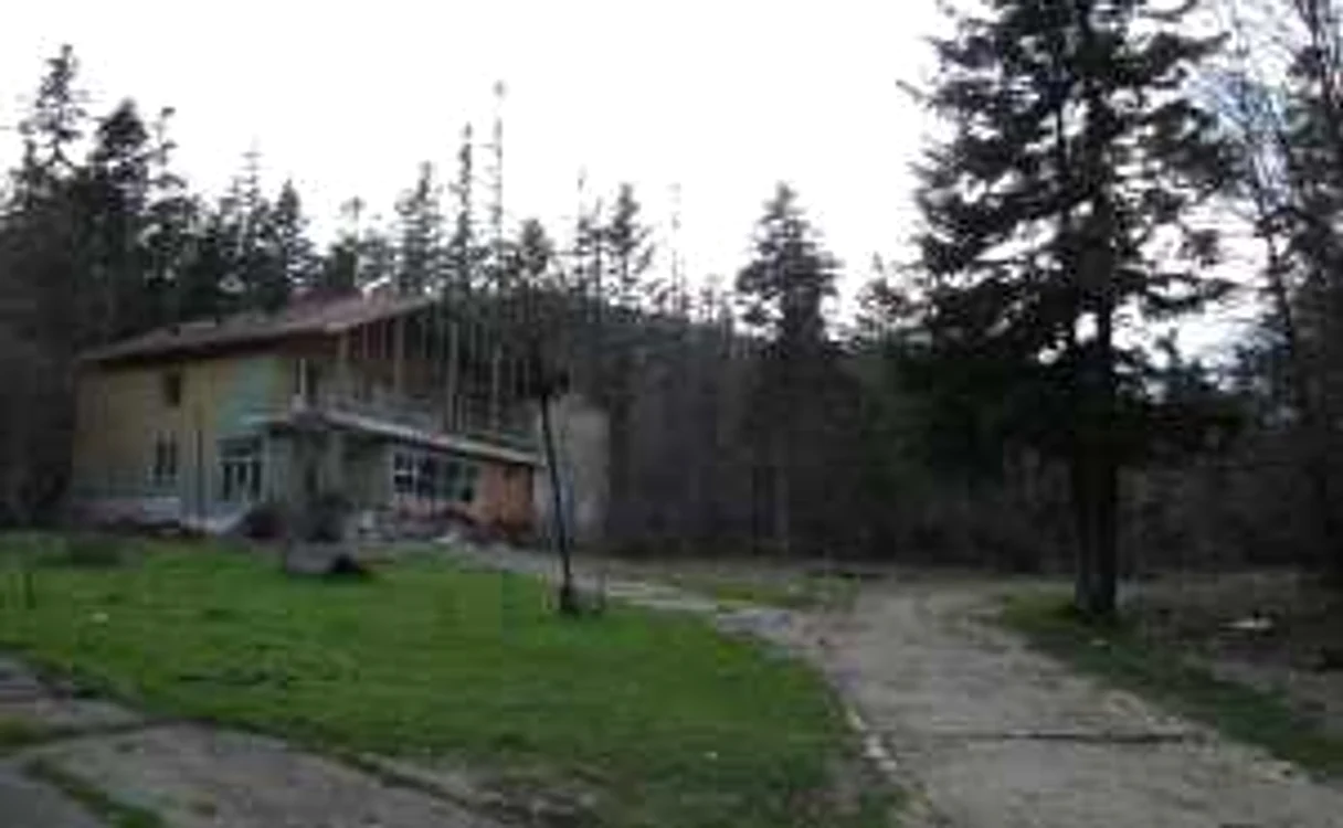 Soveja, odinioară "Perla Vrancei", acum răvnită de oamenii înstăriţi. 