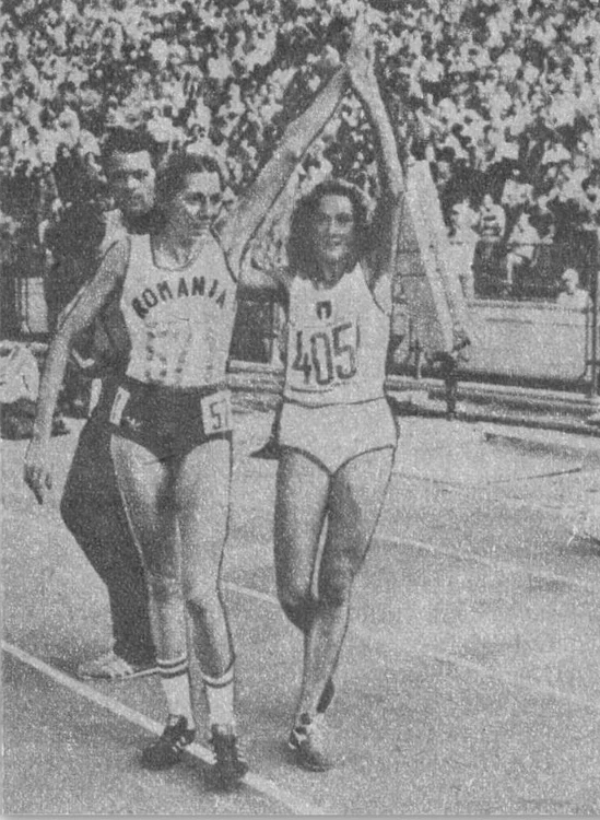 Doina Melinte, alături de marea sa rivală din anii 80, Gabriella Dorio (Foto: Muzeul Sportului) 