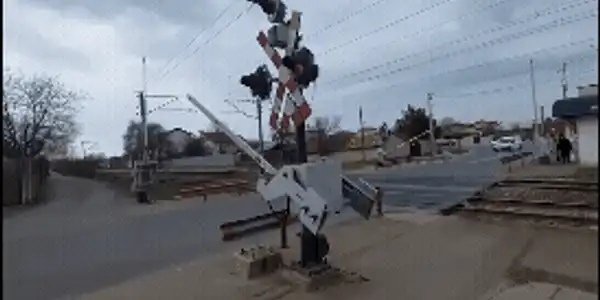 tren (1) gif