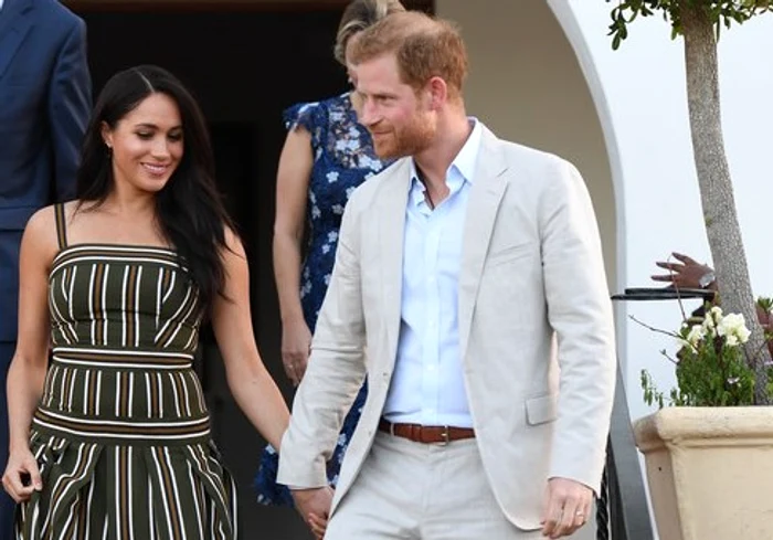 
    Meghan Markle și prințul Harry în timpul turneului african din 2019foto: Getty Images  