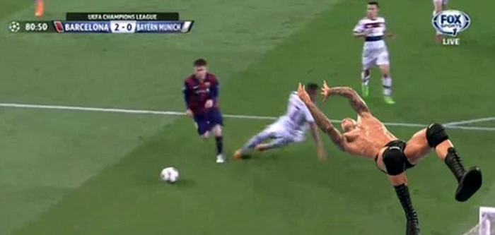 Boateng a căzut pe "tobogan"