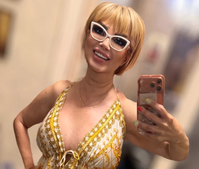 Ozana Barabancea, după intervenția la nivelul bustului. 