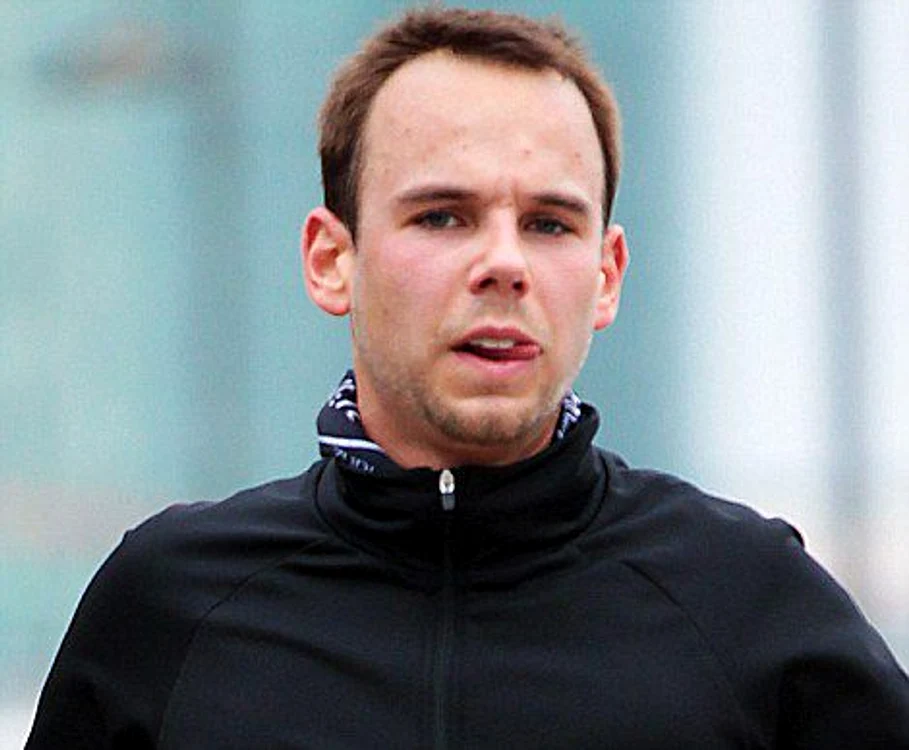 Avion prăbuşit în Franţa. Andreas Lubitz le-a ascuns medicilor că merge în continuare la muncă