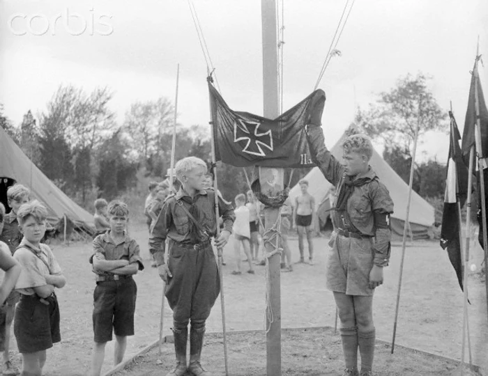 hindenburg1934youthsalute jpg jpeg