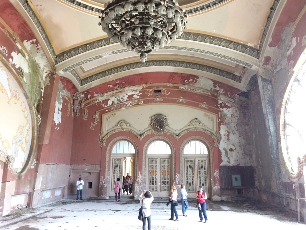 Cazinoul din Constanţa în paragină - iunie 2017 Foto Sînziana Ionescu