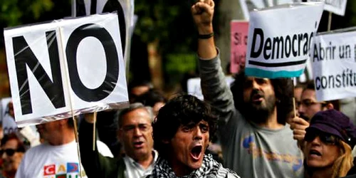 demonstranti spanioli. partidul x spania