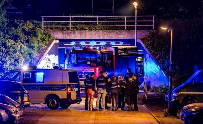 Autorităţile au securizat pasajul. FOTO: Ruppenthal 