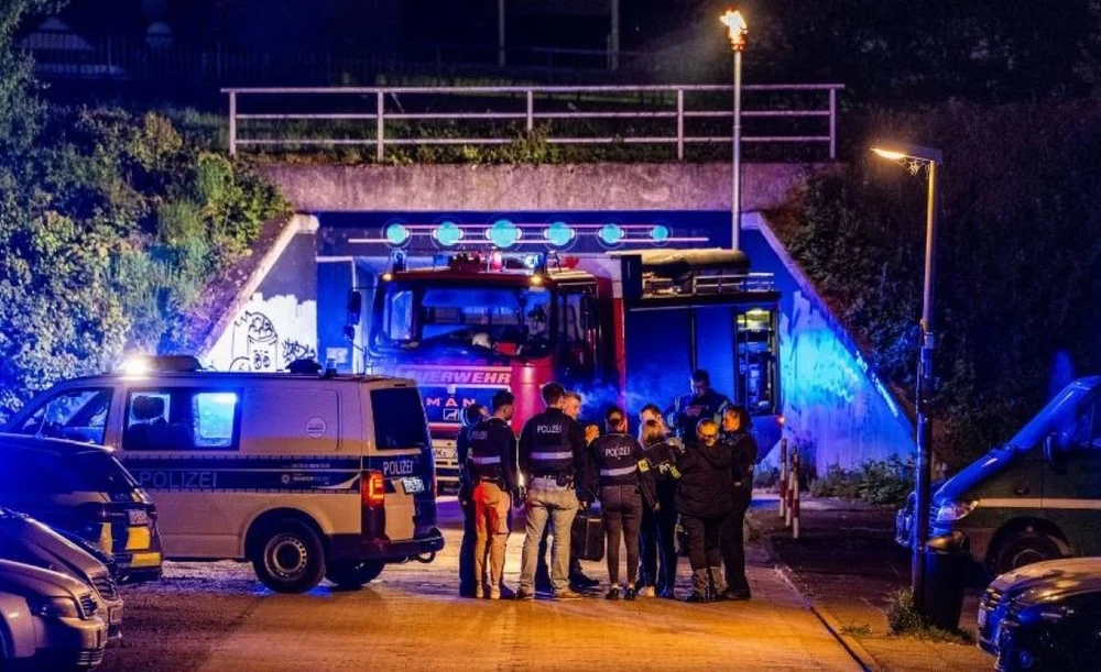 Explozie într-un pasaj din Germania. Un bărbat a murit și alți patru sunt grav răniți. Poliția suspectează o acțiune intenționată