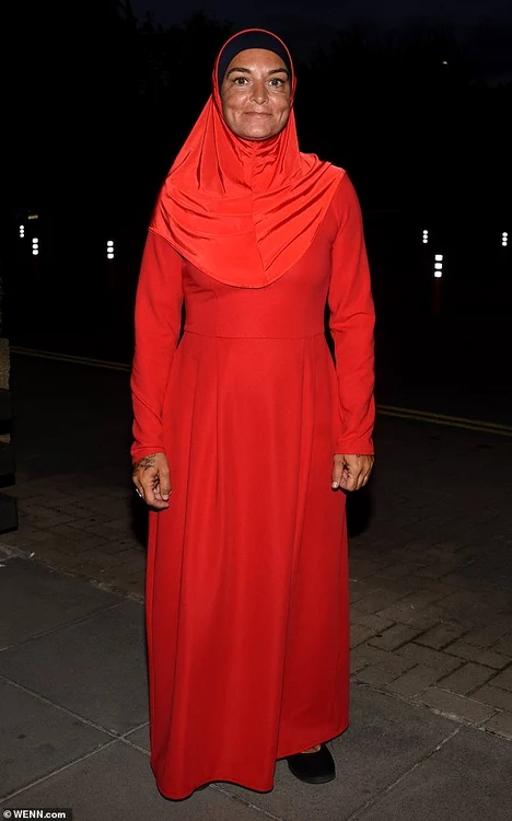 18171966 7436193 outfit sinead o connor donned traditional islamic dress for her m 139 1567806870636 jpg jpeg