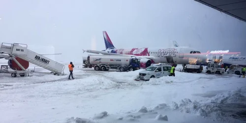 Aeroportul Iaşi sub nămeţi FOTO Ionuţ Timofte