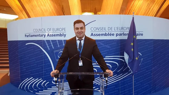 
    Răzvan Cuc (37 de ani) revine după un an şi patru luni la Ministerul Transporturilor, după ce astăzi, 22 februarie, a depus jurământul la Palatul CotroceniFOTO: Facebook  