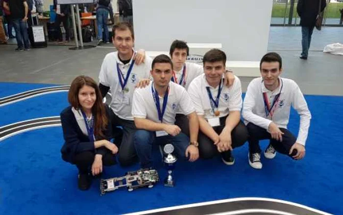 Studenţii craiovei, pe podium la un concurs de robotică din Germania