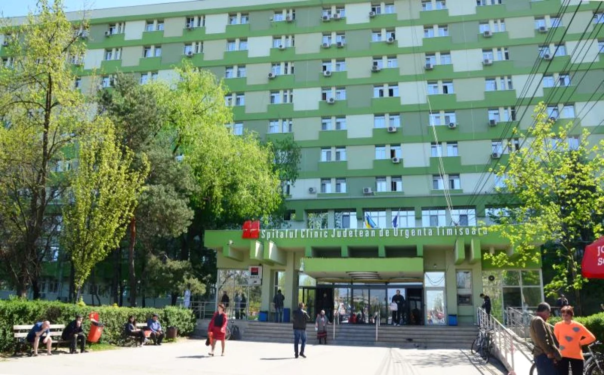 Toţi pacienţii spitalului şi apropape întreg personalul medical au fost testaţi.