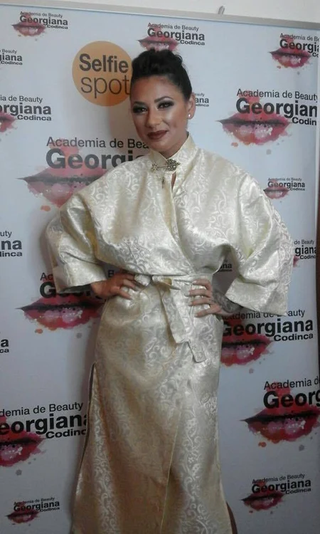 Roxana Vancea s-a acoperit din cap până în picioare