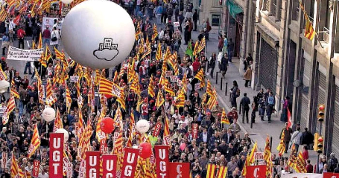 Barcelona: manifestaţie sindicală pentru protejarea salariaţilor împotriva măsurilor anti-criză