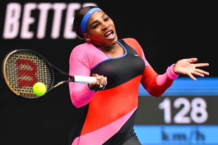 Serena Williams şi ţinuta ei culorată de la Australian Open