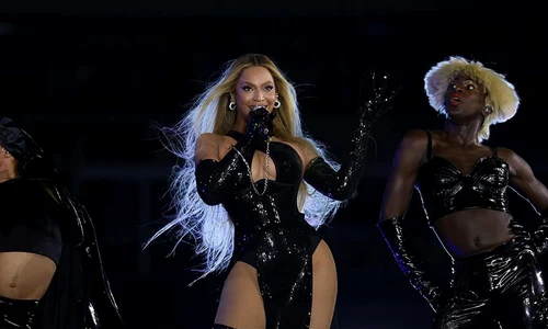 Beyoncé 2 jpg