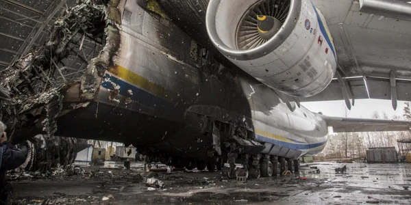 antonov an-225 mrya distrus pe aeroportul gostomel de langa kiev 3 aprilie 2022 foto epa efe