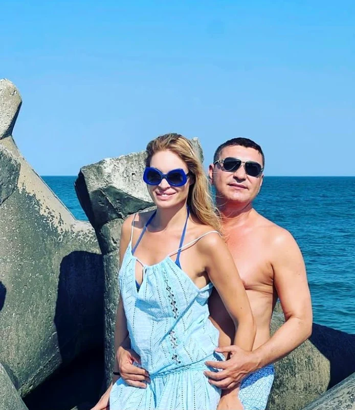 Valentina Pelinel l-a cumințit pe Borcea Sursa Instagram 