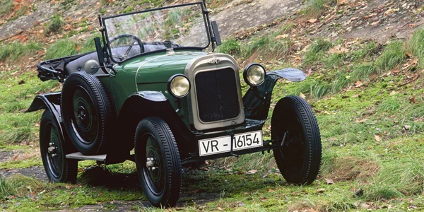 Istoria Opel