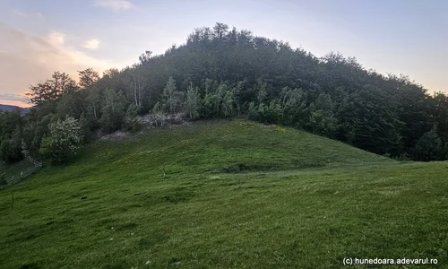 Cetatea dacică Piatra Roșie Foto Daniel Guță ADEVĂRUL (38) jpg
