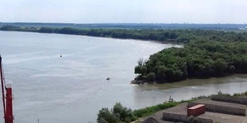 Zona în care se produce eroziunea de la malul Prutului FOTO Robert Sfetcu