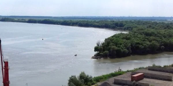 Zona în care se produce eroziunea de la malul Prutului FOTO Robert Sfetcu