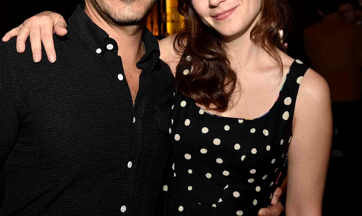 
    Zooey Deschanel (35 de ani) alături de soțul ei, Jacob Pechenikfoto: Getty  
