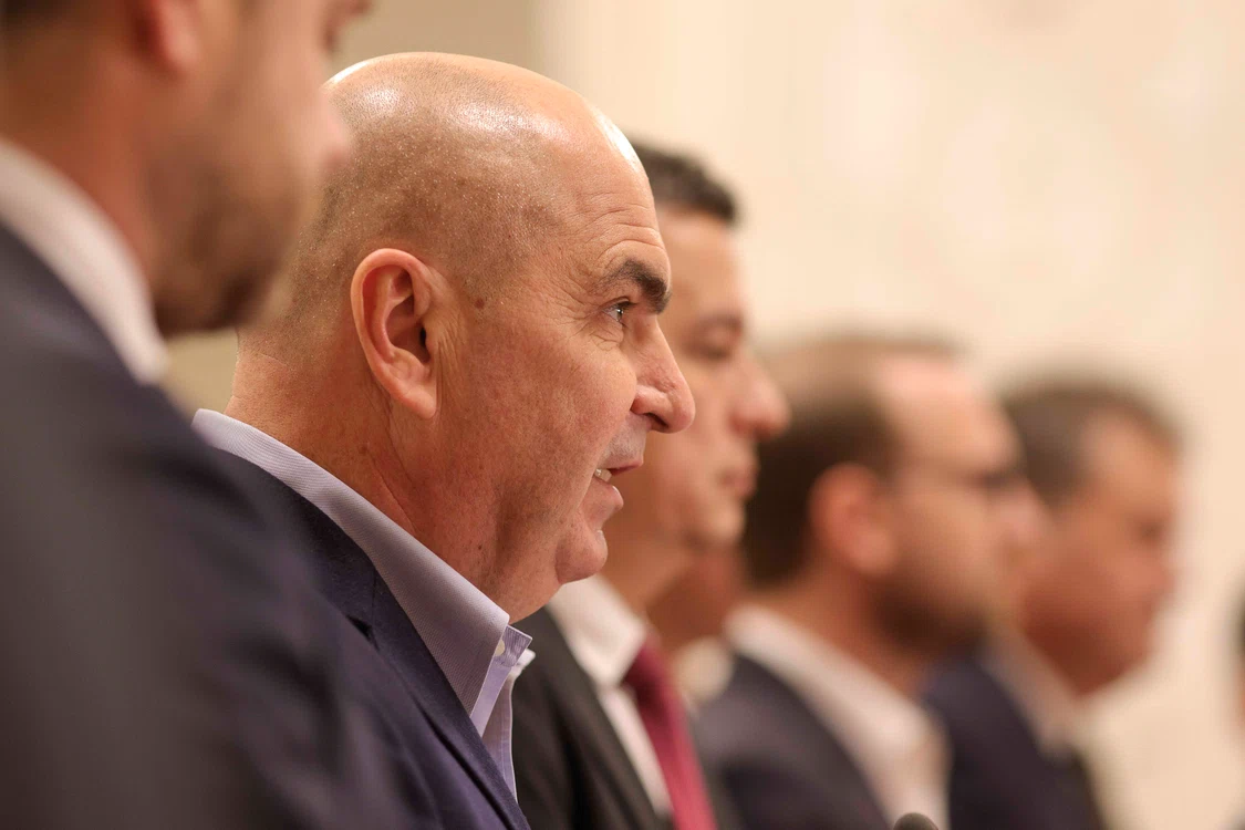 Bolojan i-a tăiat microfonul șefului senatorilor USR FOTO Inquam Photos 
