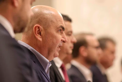 Reprezentanți ai PSD, PNL, USR, UDMR și ai minorităților naționale fac declarații de presă la finalul unei ședințe la Palatul Parlamentului, în București. FOTO Inquam Photos / Octav Ganea