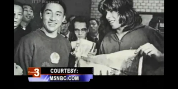 Întâlnirea dintre sportivii chinezi şi americani în 1971